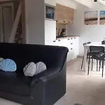 Nyaraló A L'aise Aan Zee