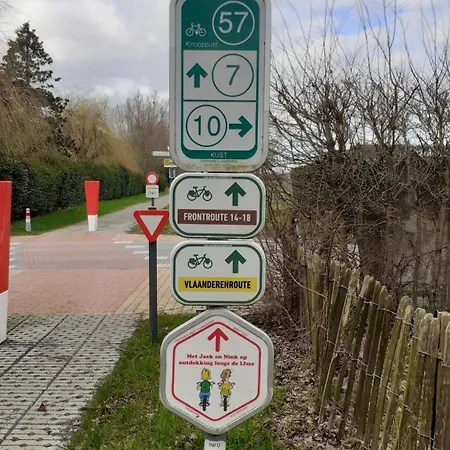 A L'aise Aan Zee Casa de Férias