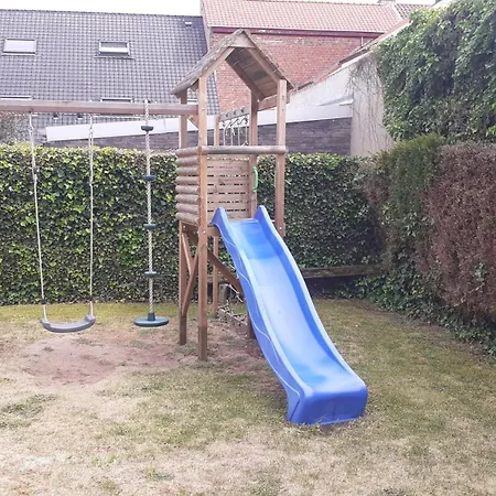 Holiday home A L'aise Aan Zee